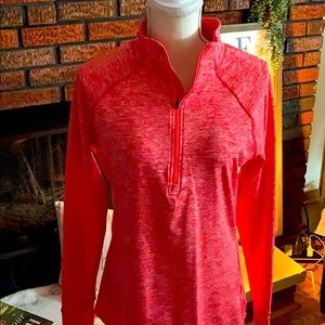NWOT-Women's ATHLETIC Long Sleeve Quarter Zip